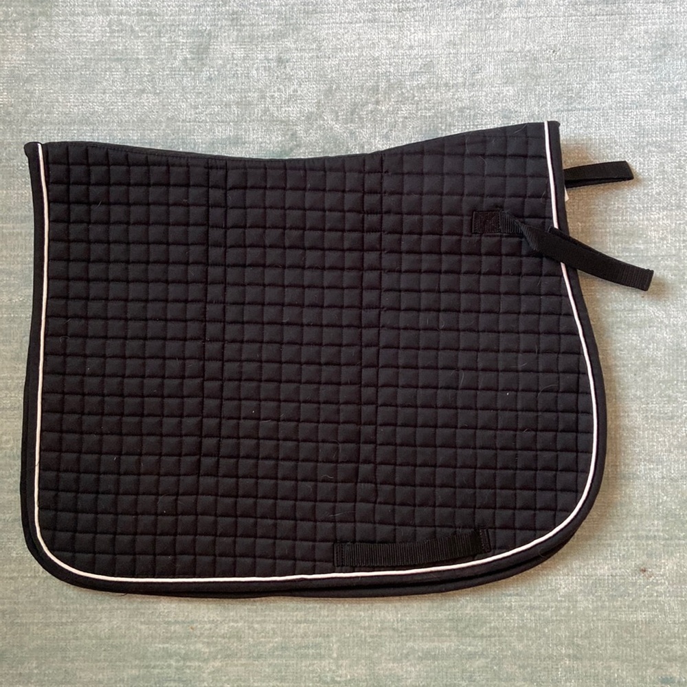 BNWOT AP Saddle Pad